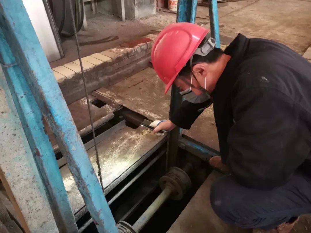 宏躍集團電解鋅廠深入開展春節前安全專項檢查