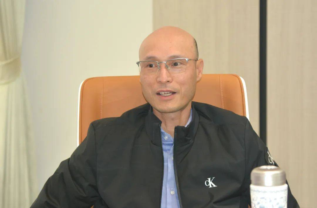 产业联盟铝挤压智能制造促进中心启动会在业精机械会议中心顺利举行