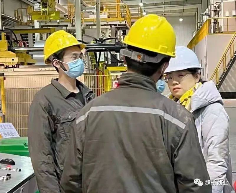 张艳红杨丛森刘凤海等魏桥创业领导慰问坚持节日生产的一线干部职工