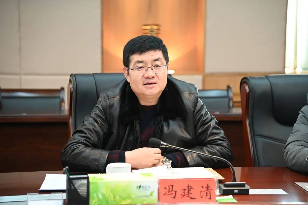 国家电投铝电公司董事长冯建清、总经理吴克明会见吴忠市委书记徐耀