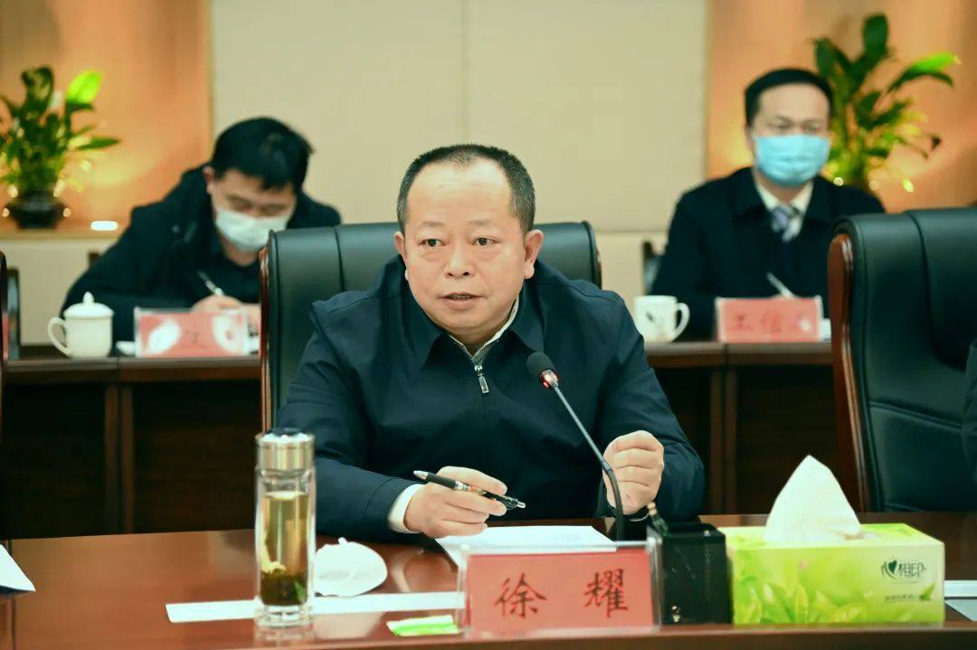 国家电投铝电公司董事长冯建清、总经理吴克明会见吴忠市委书记徐耀