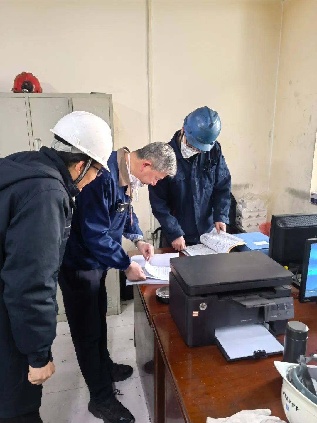 和峰炭素开展安全大检查暨法人带头查隐患活动