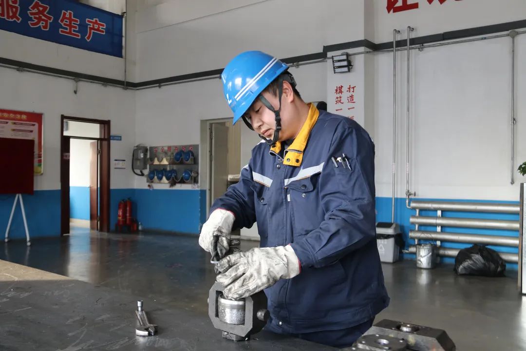 包頭鋁業高純鋁事業部契約化承包經營改革取得初步成效