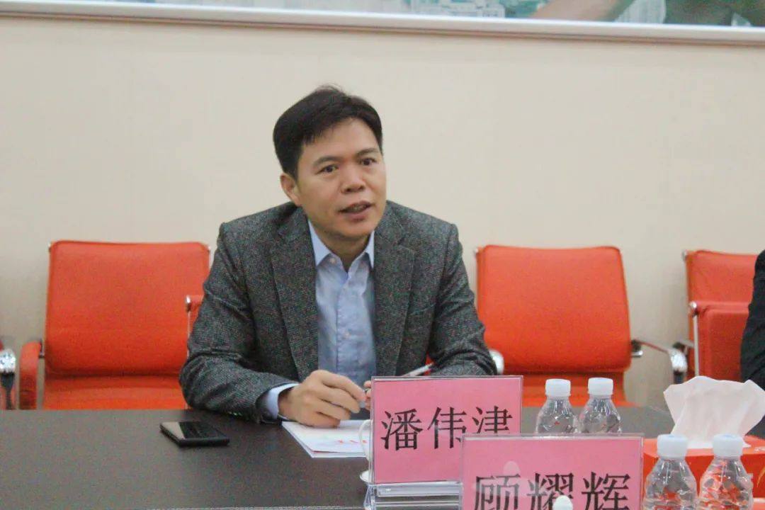 区委书记顾耀辉一行走访广东伟业集团调研指导，开展企业暖春行动