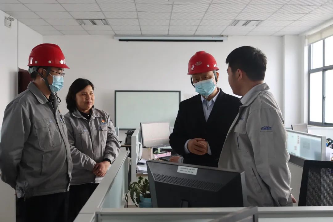 集团公司副总经理宋福印到三门峡戴卡公司开展安全环保检查指导工作