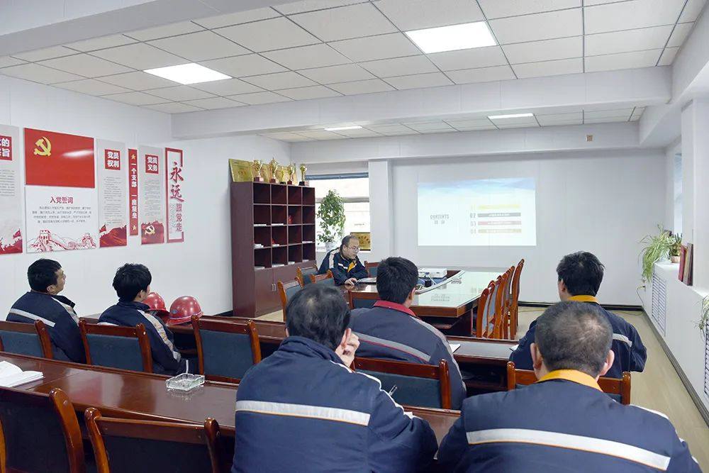 西北铝设备保障中心开展4#铸锭加工机列技术交流