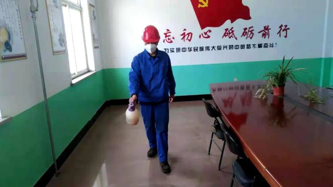 宏跃集团铅锌厂供料作业区扎实做好疫情防控确保安全生产