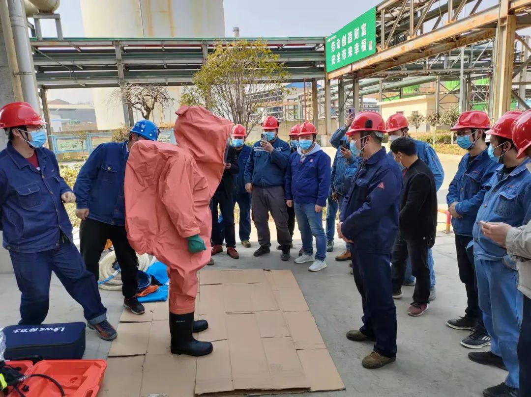 漢中鋅業渣處理車間開展應急救援設備使用培訓