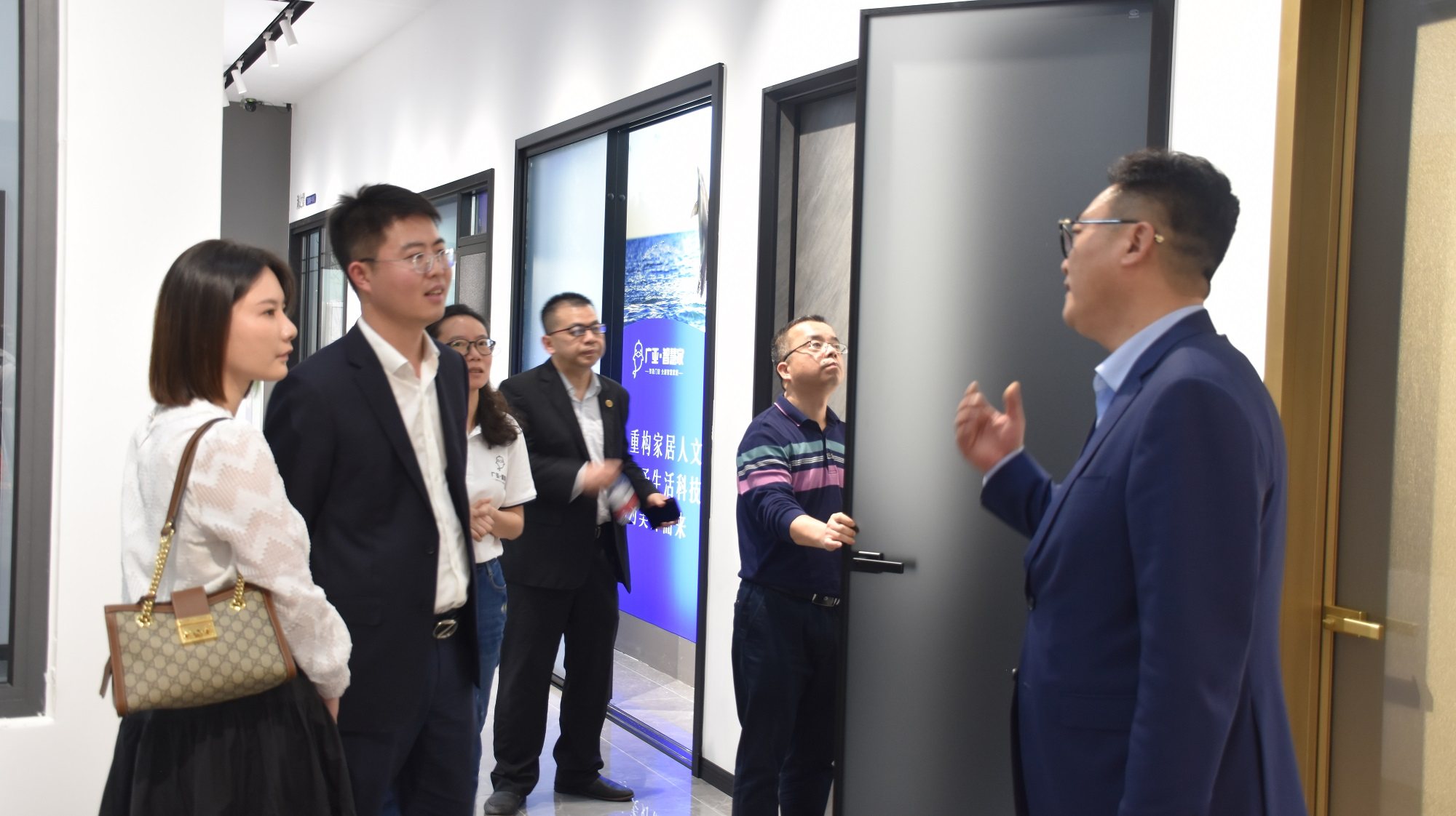 中建三局南方分局领导一行莅临广亚铝业调研考察