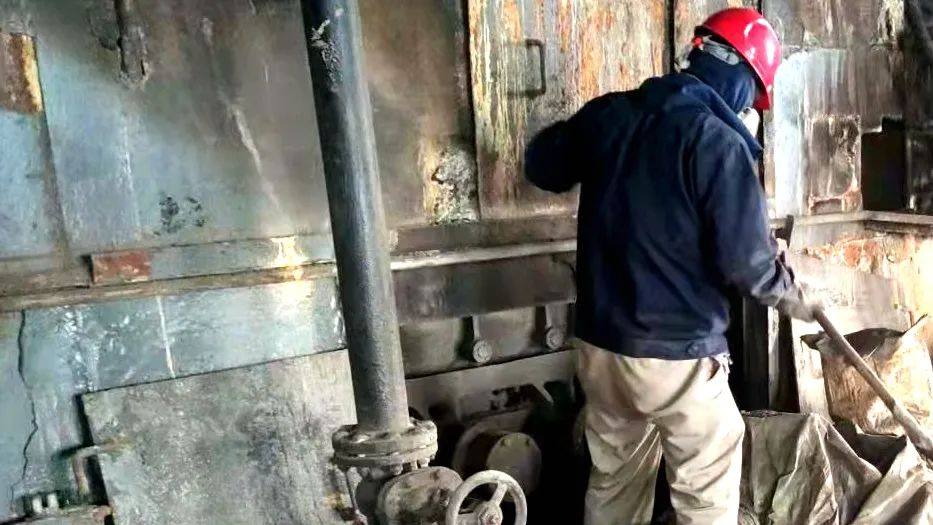 宏躍集團鉛鋅廠燒結作業區完成檢修清塵作業