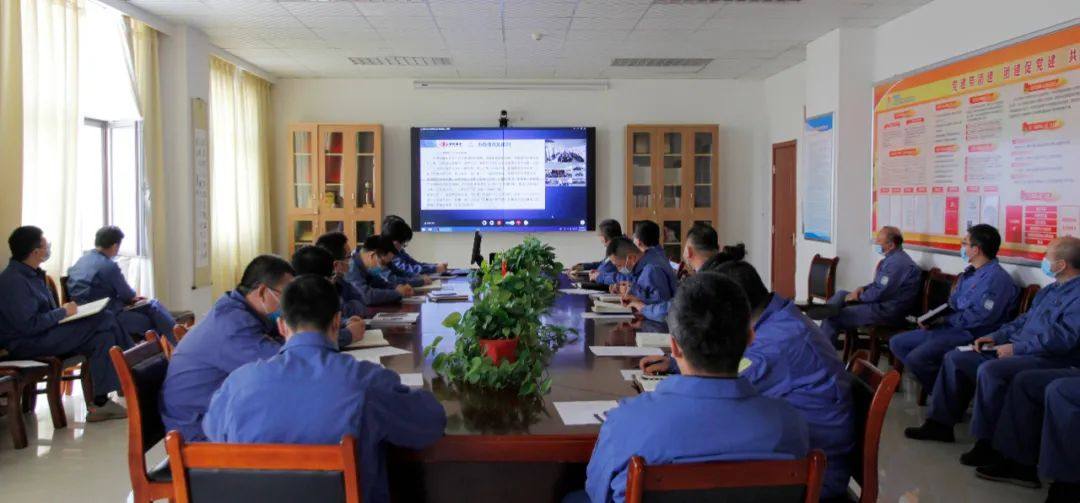 东兴铝业公司召开3月份安全生产运行调度会