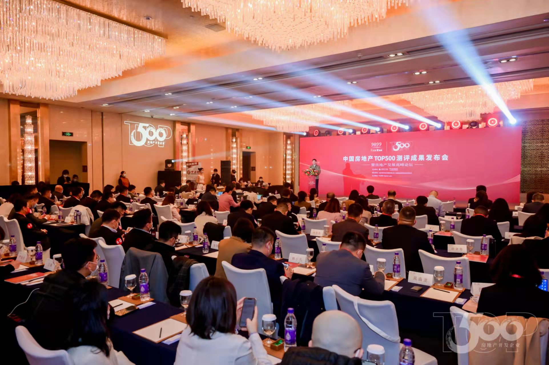 伟业铝材2022再获房地产Top500首 选供应商