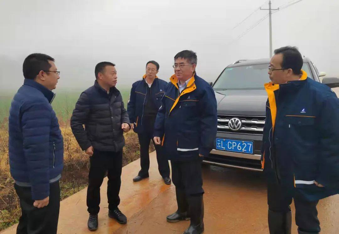 云铝股份董事长张正基一行到云铝溢鑫调研指导工作