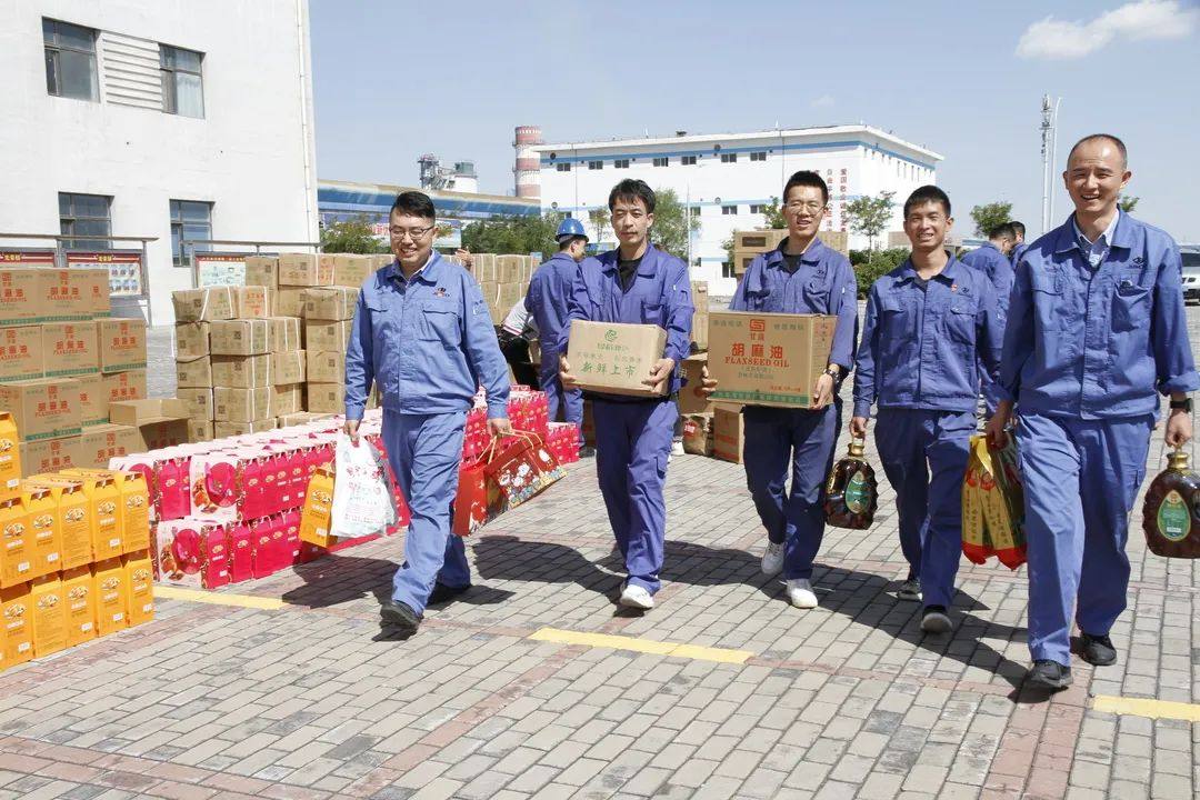 东兴铝业公司锻造新时期高素质产业工人队伍