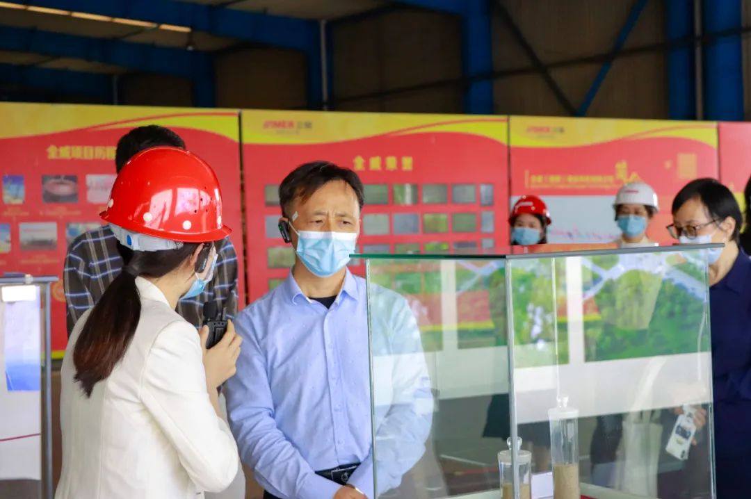铜陵市政协副主席王晓斌一行莅临全威科技调研指导