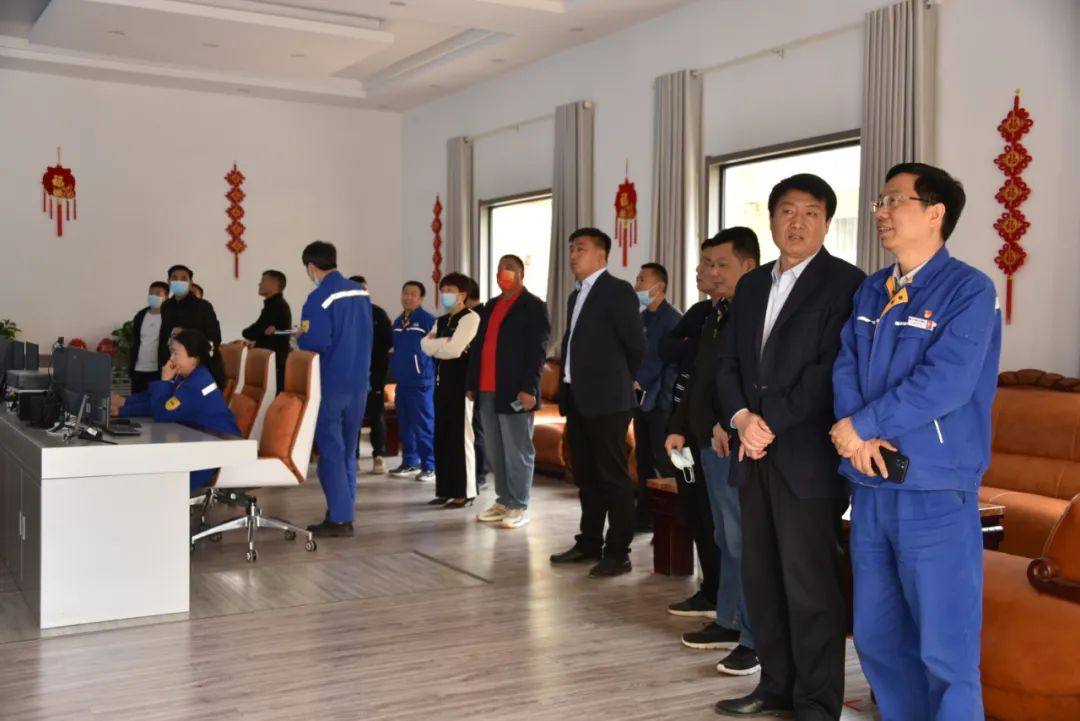 义翔铝业韶州新材料公司举行揭牌仪式