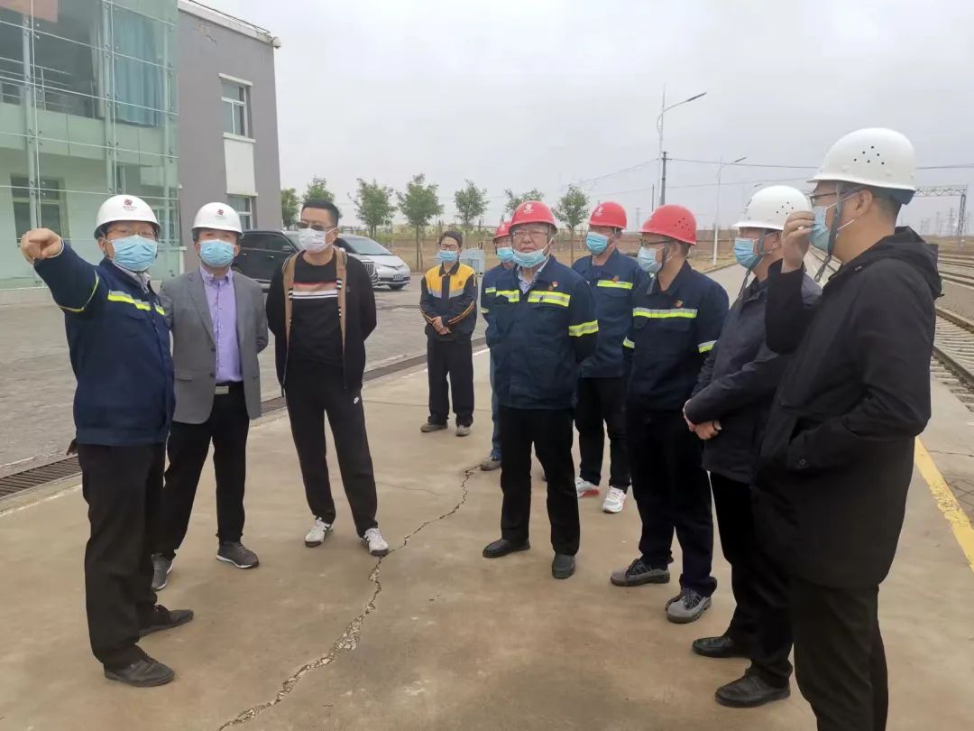 中鋁寧夏能源集團董事長丁吉林到訪寧東分公司