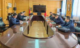 包头铝业公司领导与达茂旗领导进行会谈