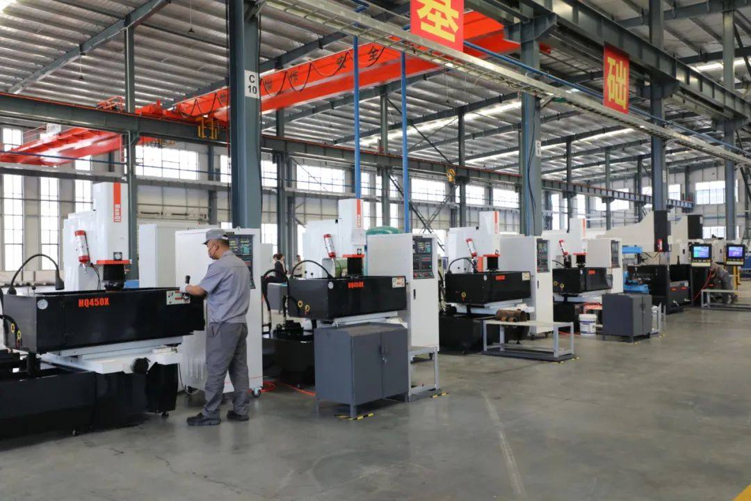 華建鋁業模具制造中心“金日”開工