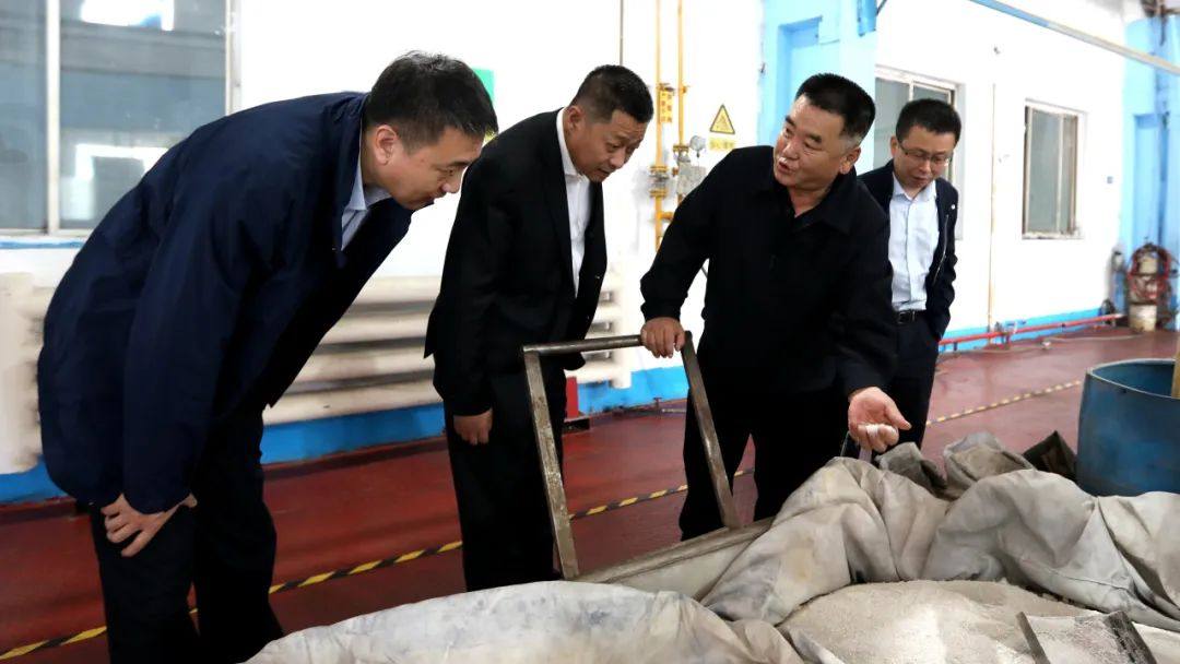 中国银行辽宁省分行副行长喻隆斌一行到葫芦岛有色考察