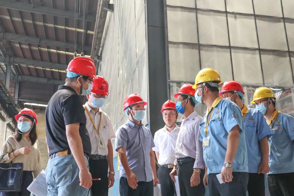 南海区铝型材行业协会技术专家一行莅临华昌集团指导工作