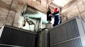 宏躍集團電解鋅廠電修作業區進行整流變壓器和整流櫃檢修