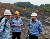 遵义铝业公司副总经理刘小明到矿产公司仙人岩矿山检查指导工作