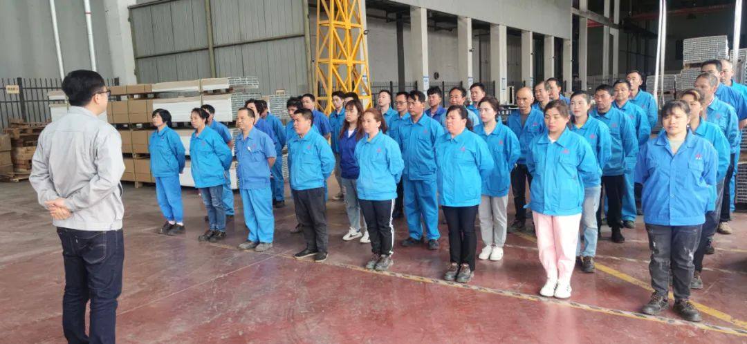 栋梁铝业型材事业部车间管理整顿工作侧记