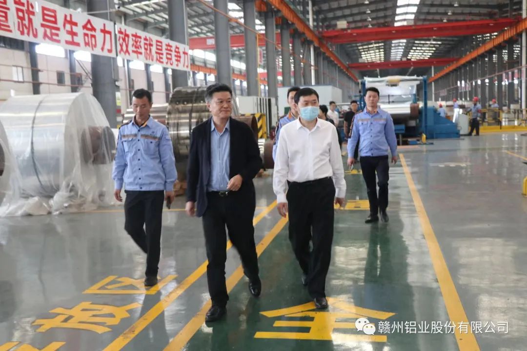省總工會一級巡視員吳海平一行到贛州鋁業走訪慰問