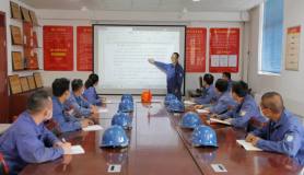 东兴铝业公司电磁熔铝炉成功上线运行