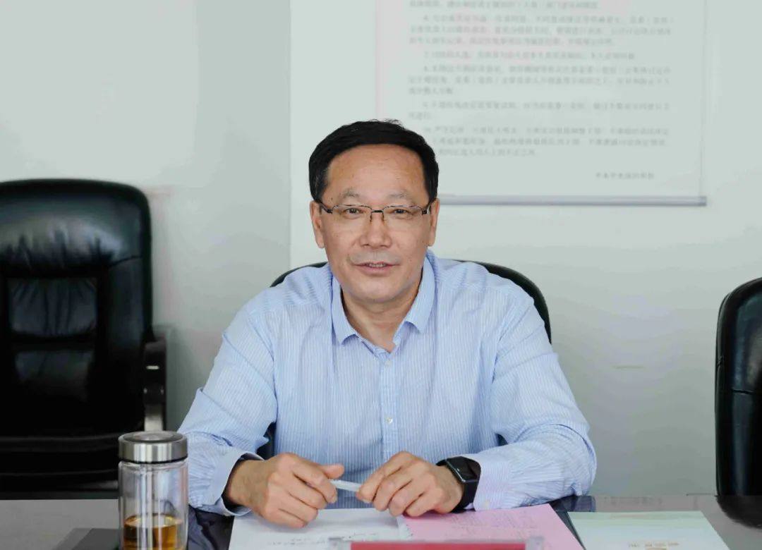 新疆有色集团与紫金矿业座谈交流