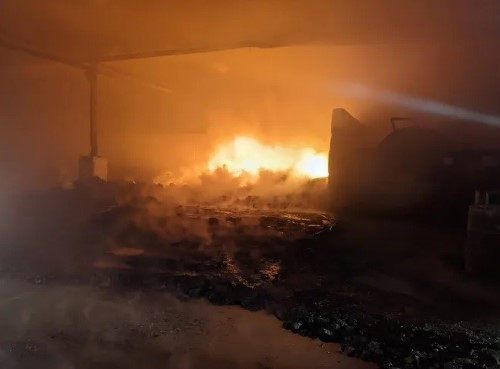 帝国铝厂发生火灾 一名工人受伤