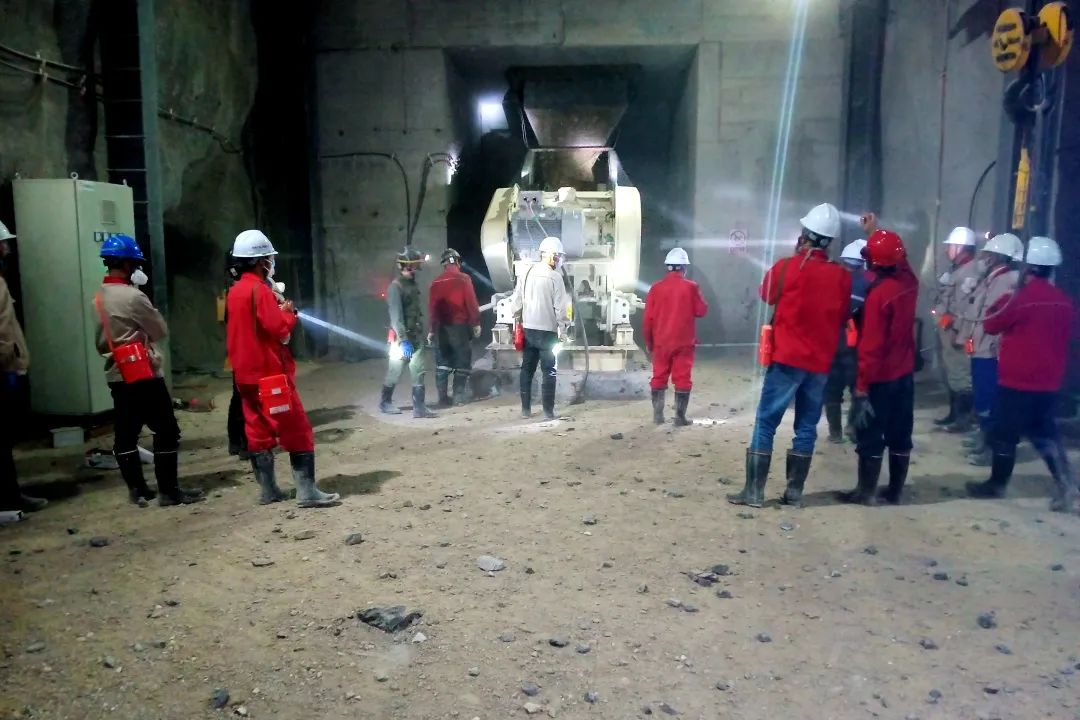 新疆瑞倫礦業公司22線技改項目順利通過竣工驗收