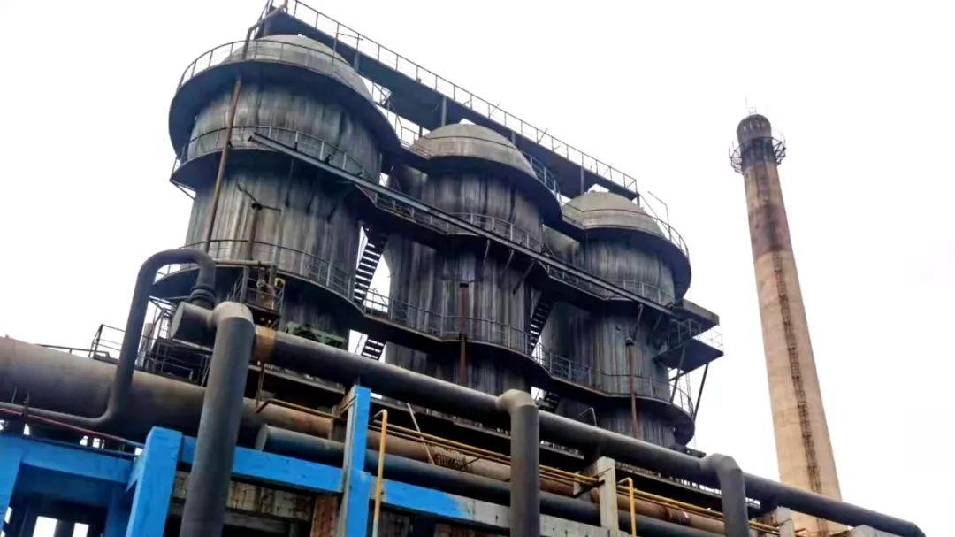 宏跃集团铅锌厂3号热风炉完成检修进入生产阶段