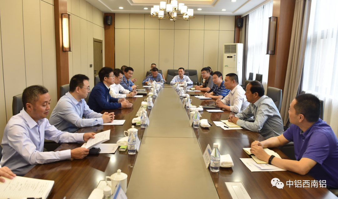 西南铝领导会见四川中航董事长孙淮龙