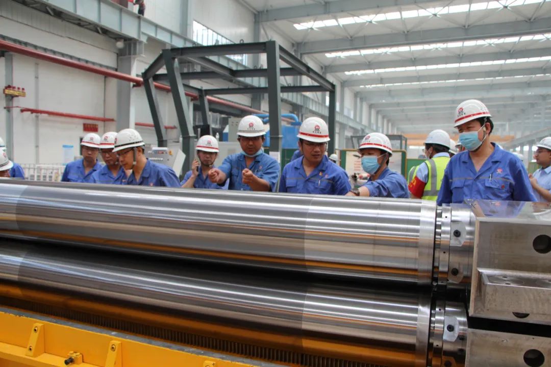华北铝业新材料科技有限公司新增首台铝箔轧机带料试车成功