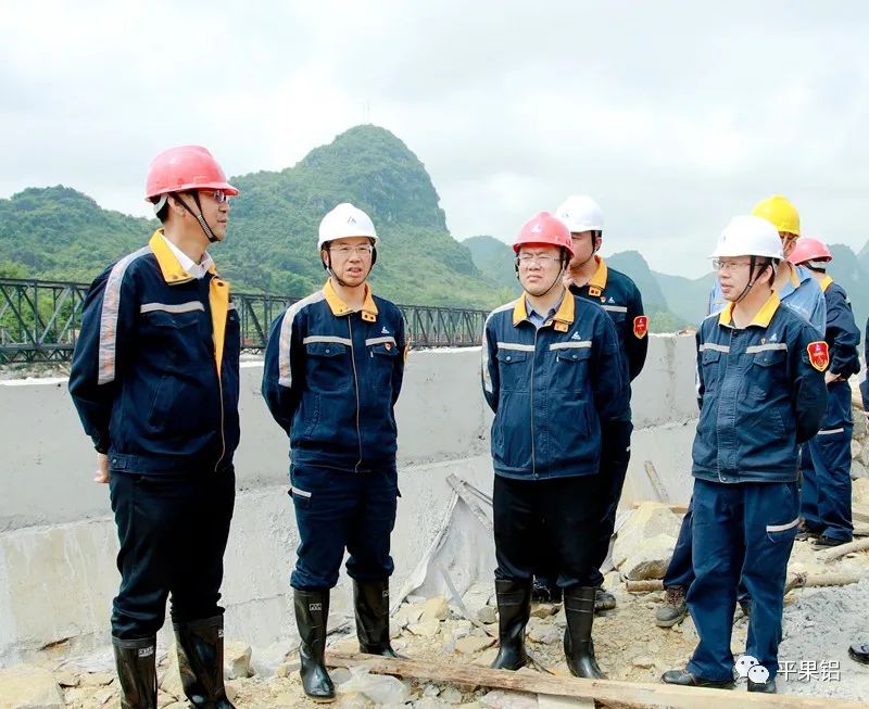 中鋁國際總裁劉敬到教美鋁土礦山建設項目現場辦公
