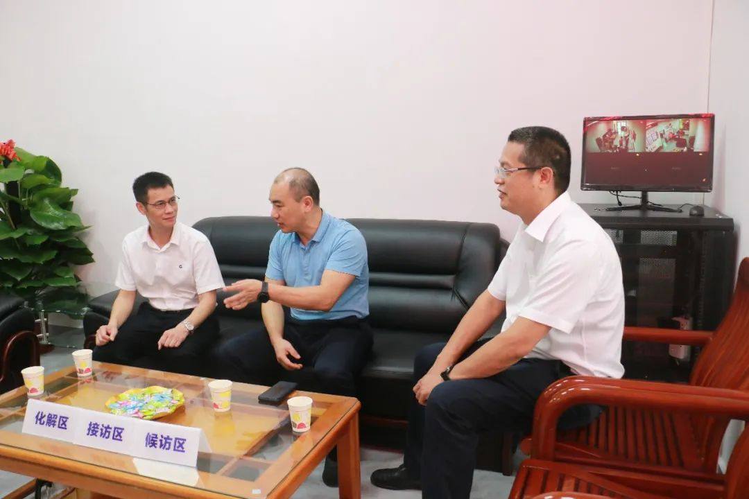 自治區國資委綜合管理處處長焦振國到華錫集團調研信訪工作