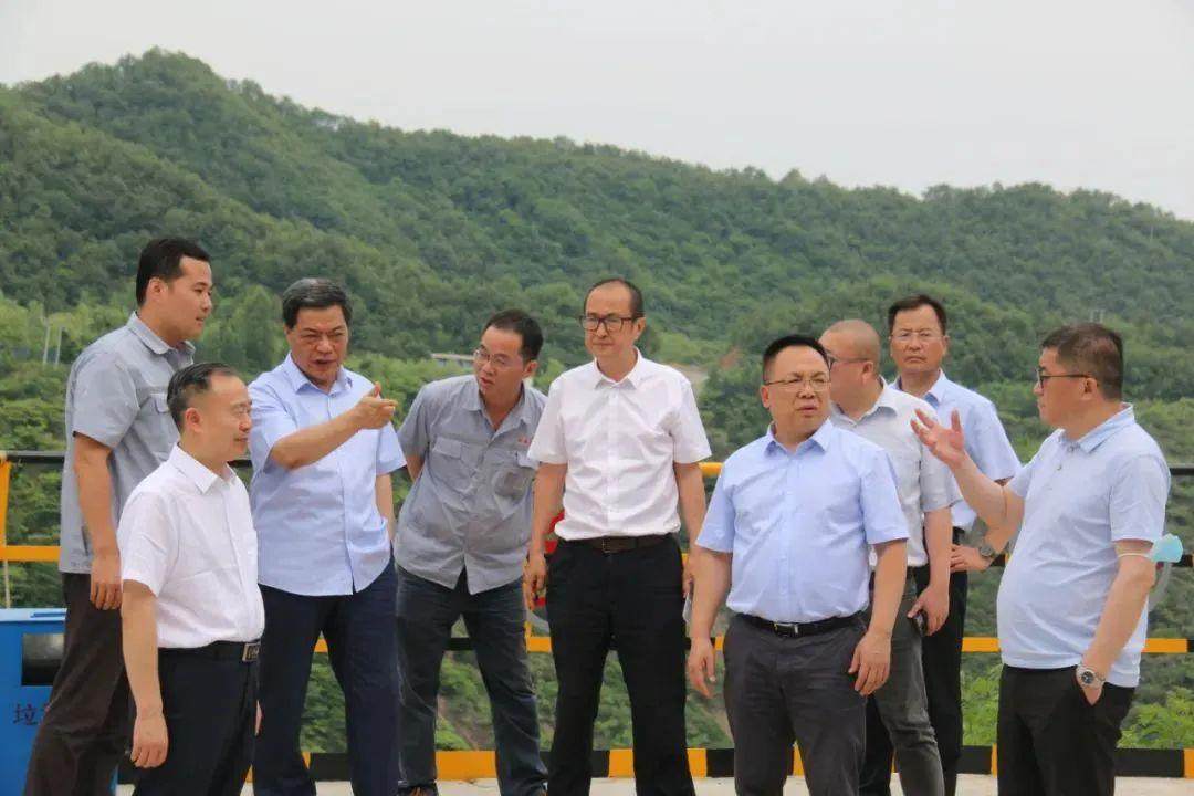 陕西有色金属集团董事长马宝平一行赴汉中片区企业调研指导工作