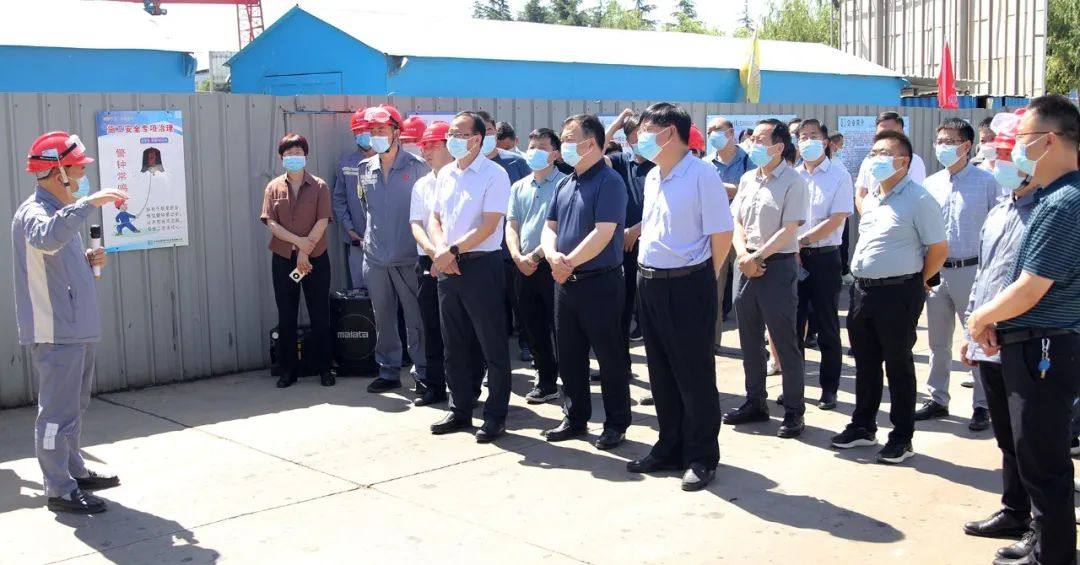 三门峡市委常委、常务副市长万战伟率观摩团到访东方希望渑池铝业