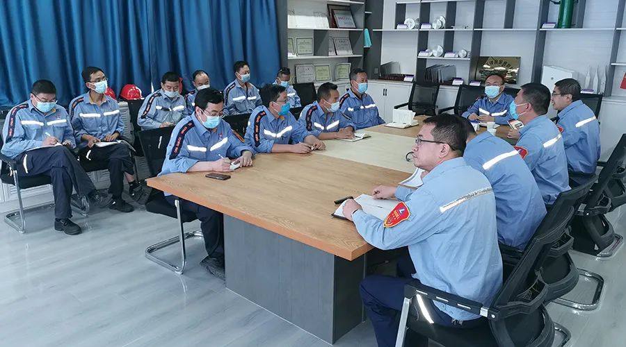 中铝青海分公司铝板带公司召开6月份全要素对标分析会