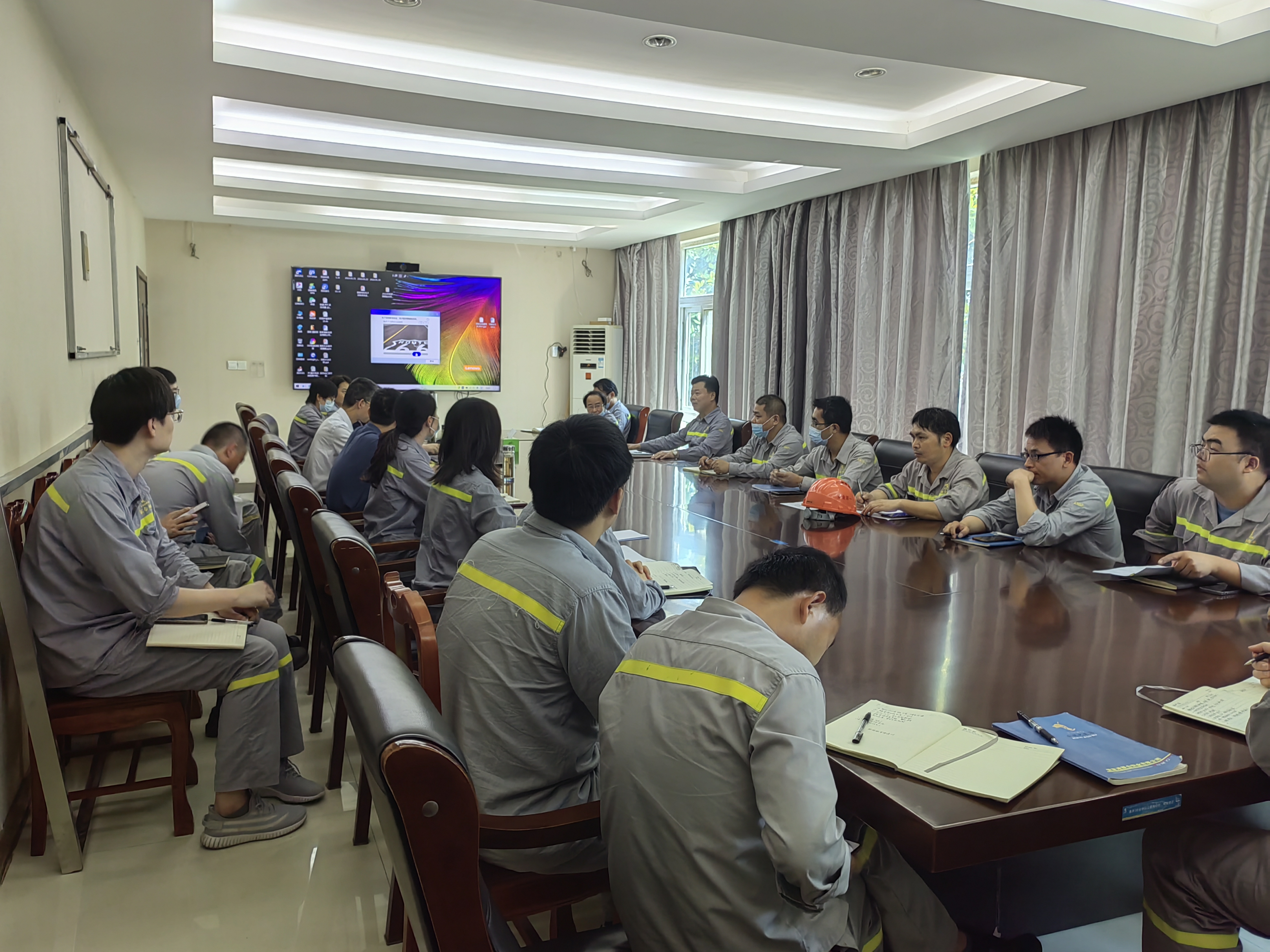 张家港联合铜业组织开展招标投标法及业务培训