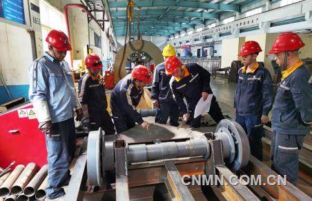 彝良驰宏刘祥顺技师工作站获得两项国家实用新型专利