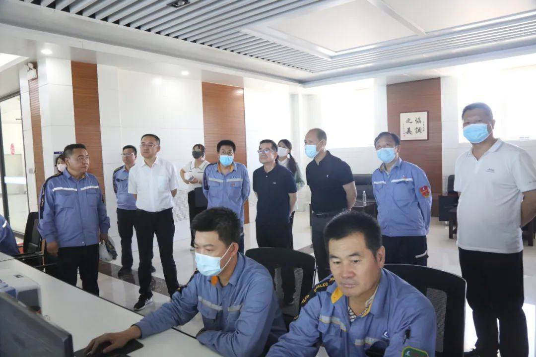 呼伦贝尔市委副秘书长黄耀波一行调研包头铝业