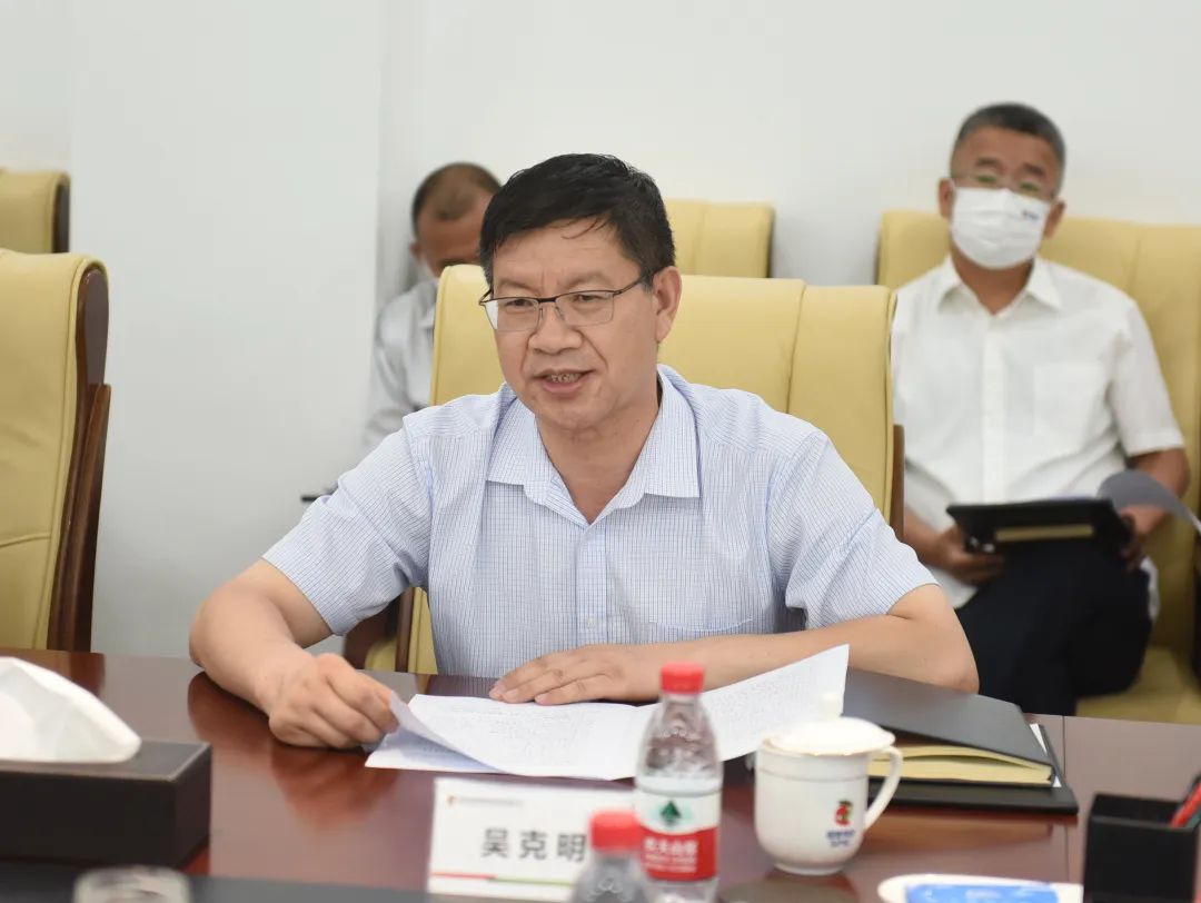 自治区副主席吴秀章到国家电投铝电公司调研