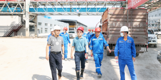 中色大冶董事长张晋军到40万吨项目现场办公推进建设进度