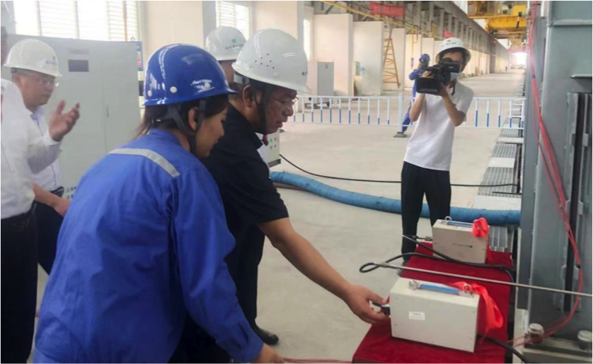 甘肃中瑞铝业公司二期10万吨技改项目成功通电启槽