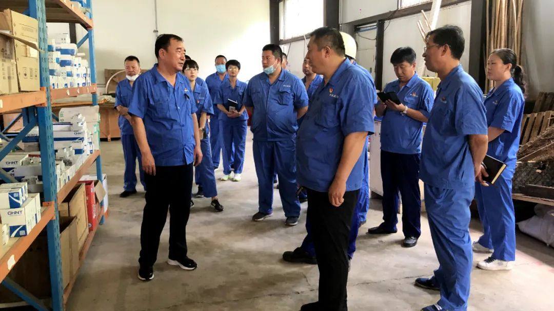 葫蘆島有色倉儲部到連石化工就提升倉儲管理水平進行學習交流