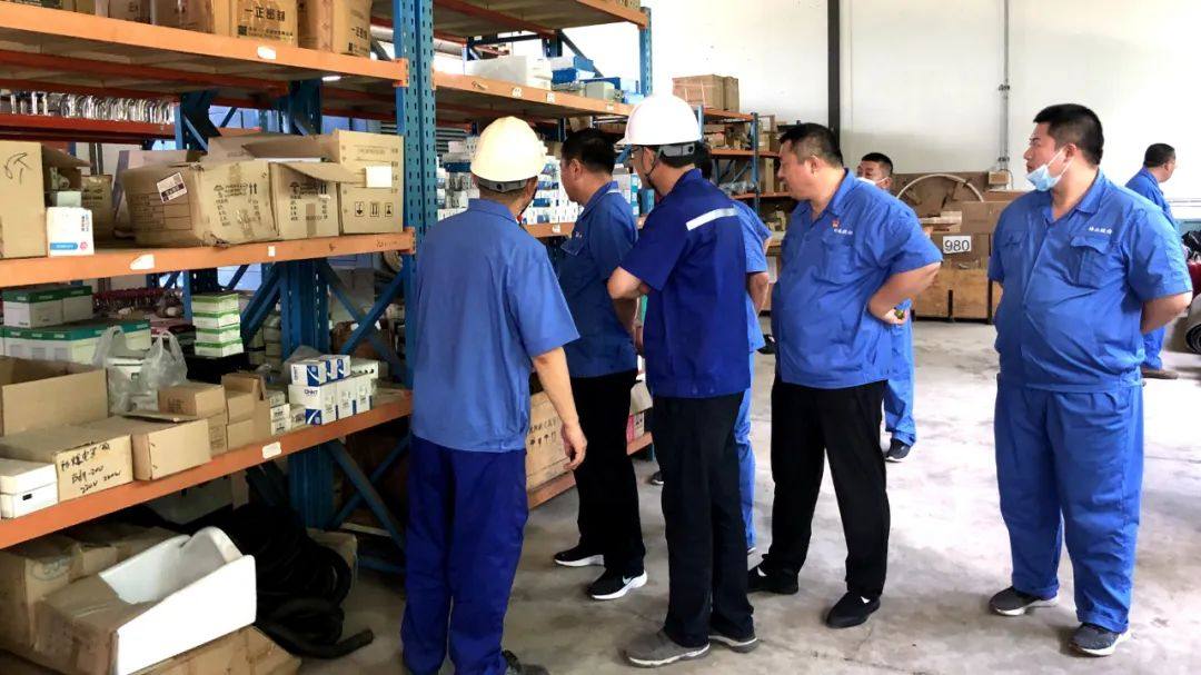 葫蘆島有色倉儲部到連石化工就提升倉儲管理水平進行學習交流