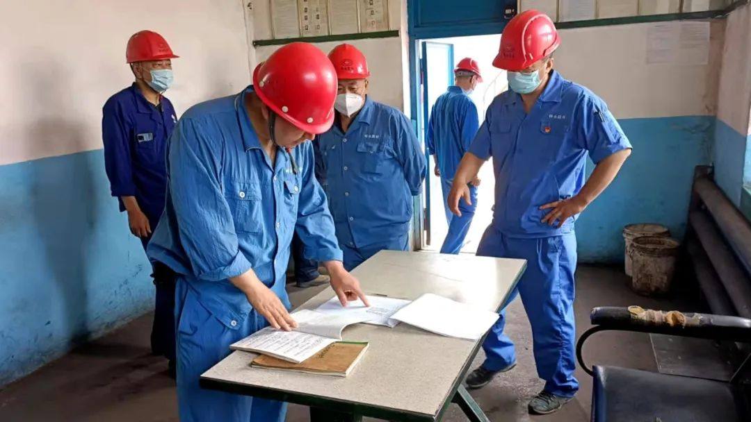 宏躍集團精鋅廠焦結作業區開展高溫期間鍋爐停電掉閘反事故演練